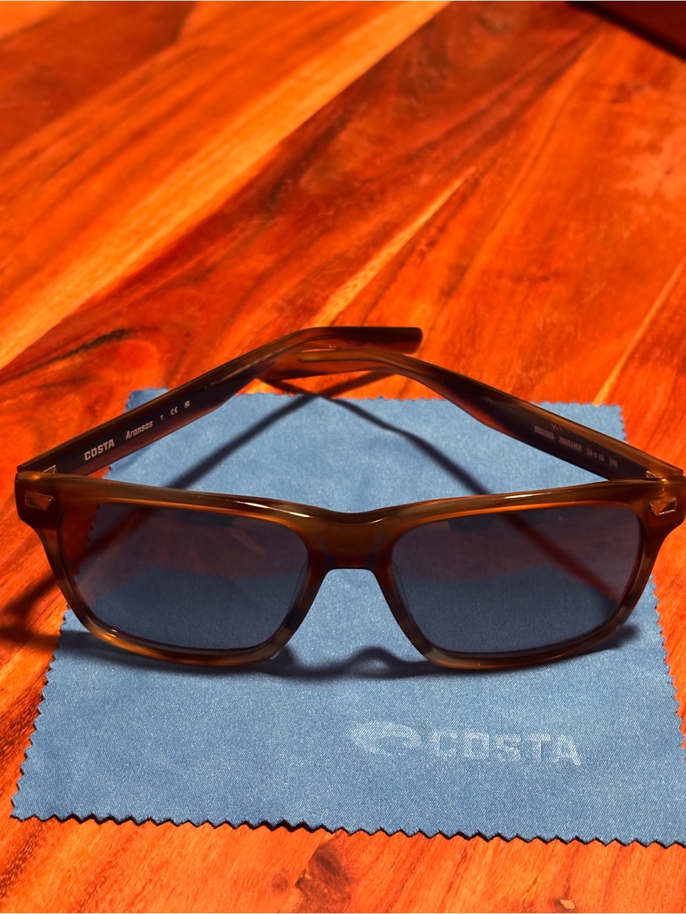 Costa Aransas Polarized Sunglasses Salt Marsh Frame & Grey gradient lens